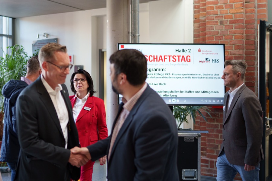 Begrüßung im Foyer