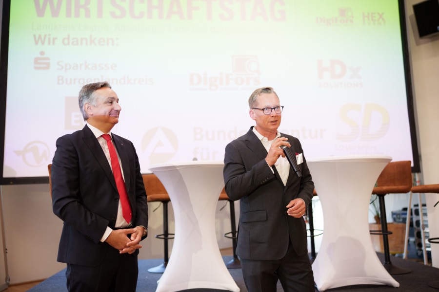 Gespräch auf der Bühne