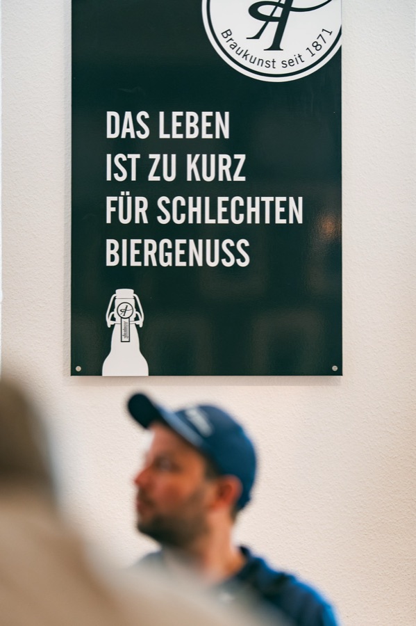 Plakat in der Brauerei