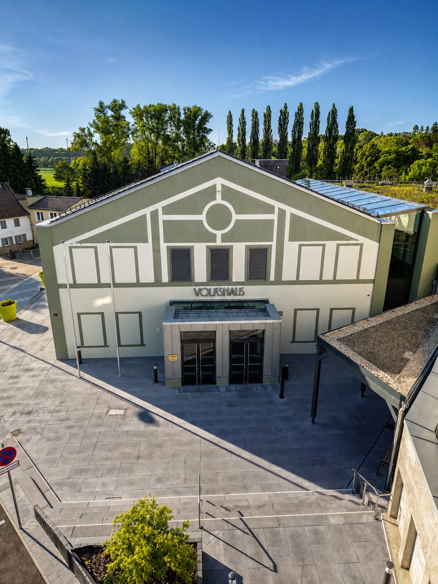 Eingang des Volkshauses Groitzsch